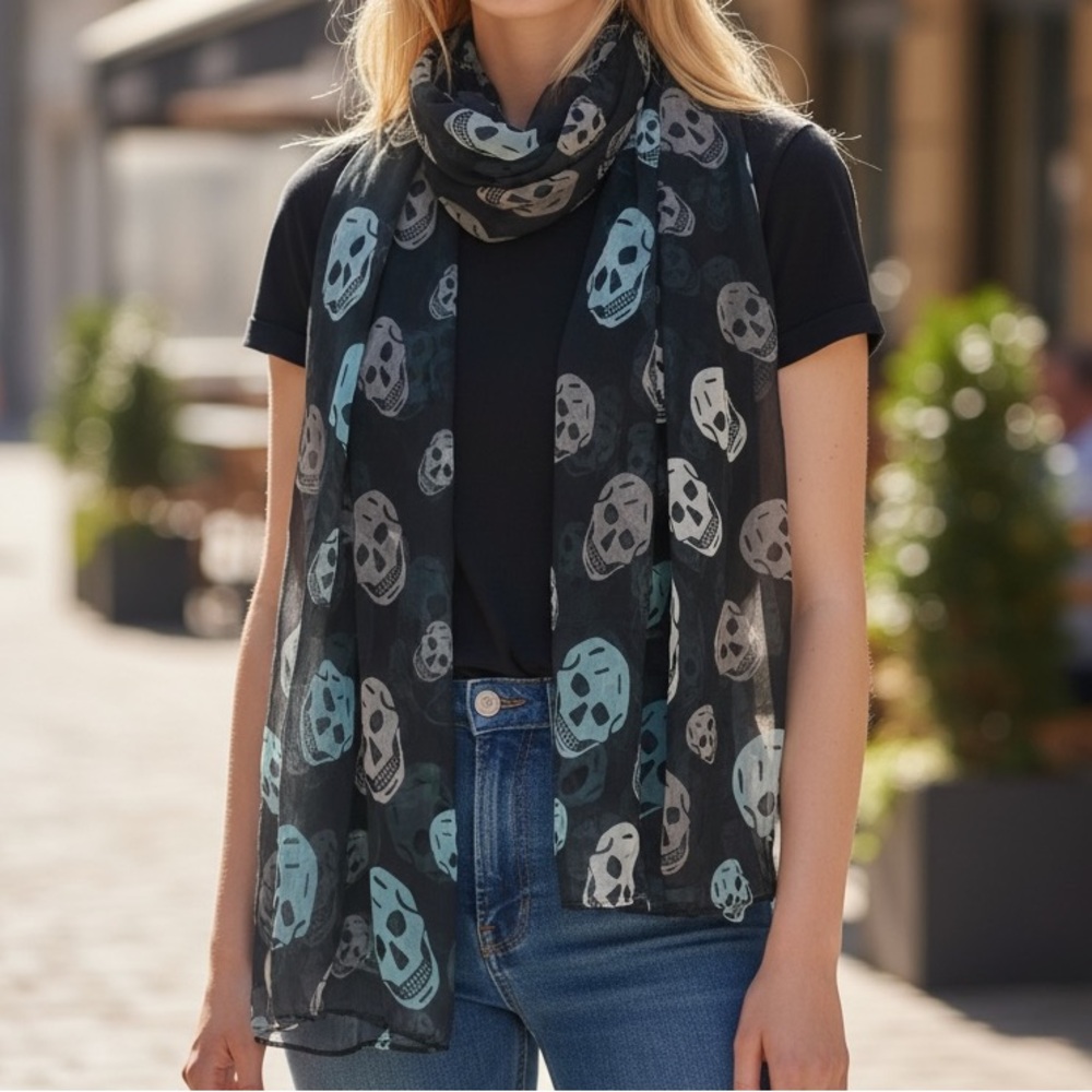 Alexander McQueen Blue Skull Print Lightweight Scarf